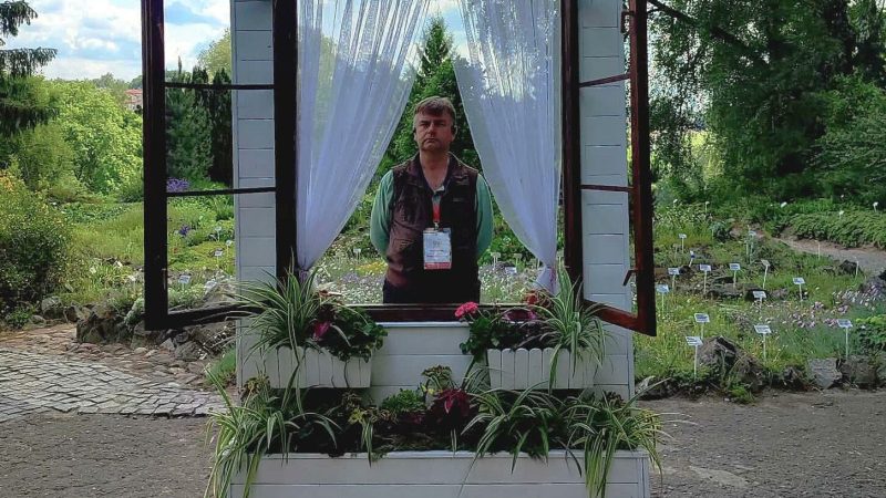 Adam Podkowa w Ogrodzie Botanicznym